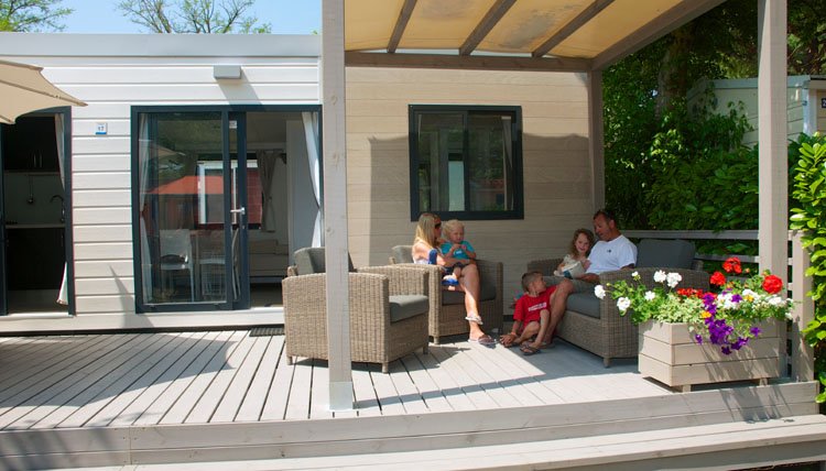 lounge_deluxe_terras.jpg